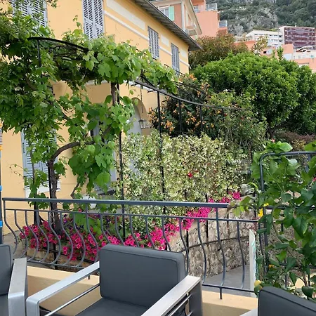 Villa Monaco Border Above Beach Idyllic Position Cap-d’Ail